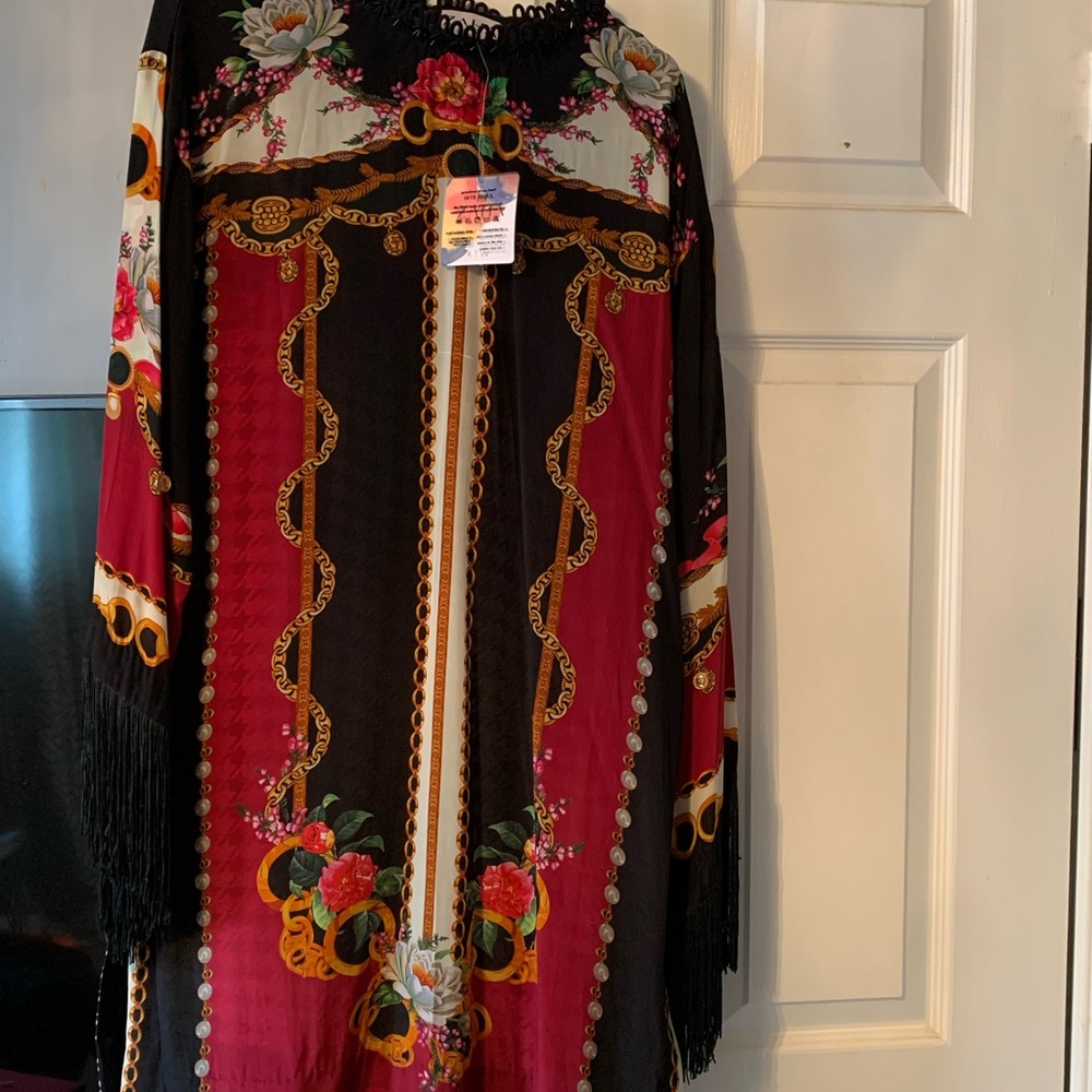 Elan (Zaha) 100% silk crep kurtha shirt. Brand new with tags. Size S - M